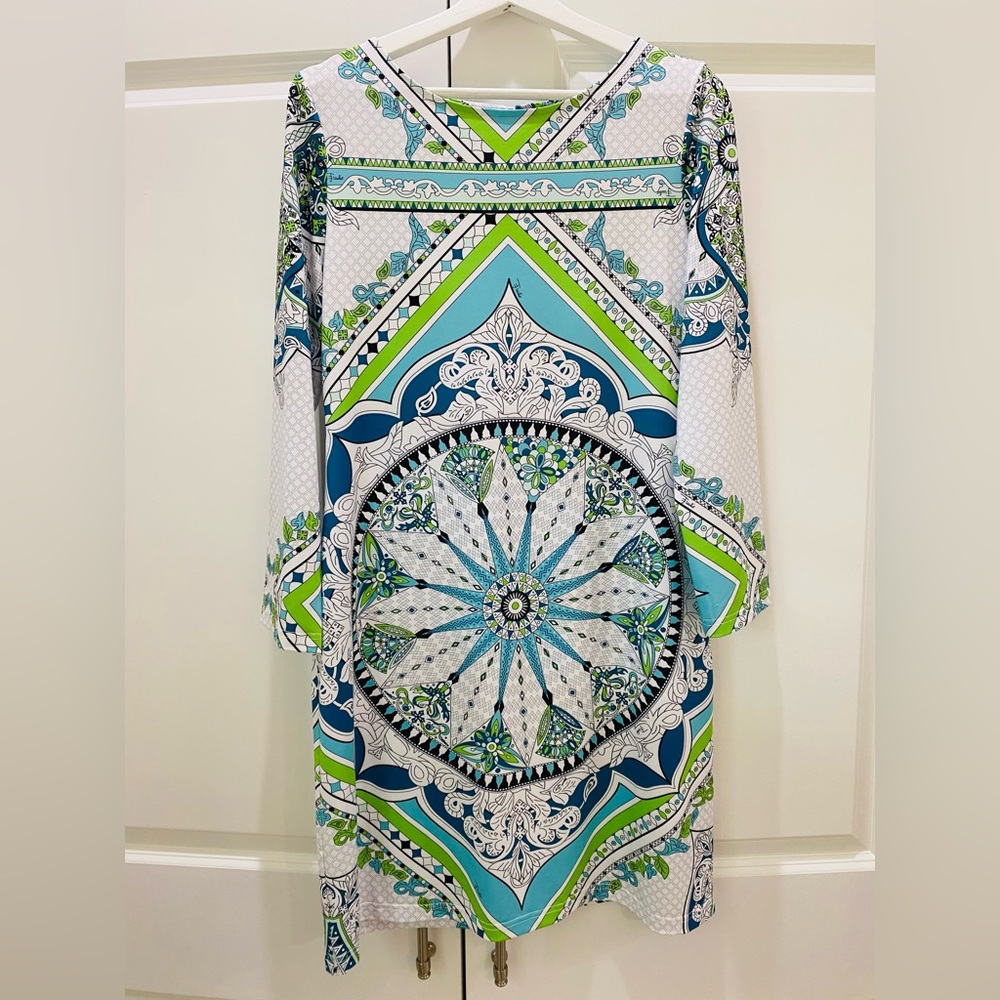 Chic dress - M/L - read more